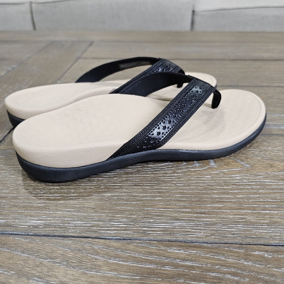 Vionic Sally Leather Toe Post Sandals, Womens Size 7, NWOT - Picture 1 of 8